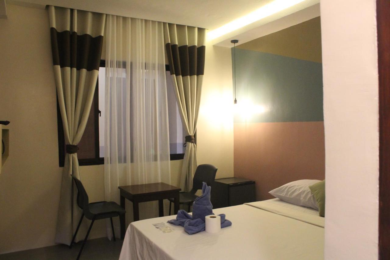 Ninie'S Place Пуэрто-Принцеса Экстерьер фото